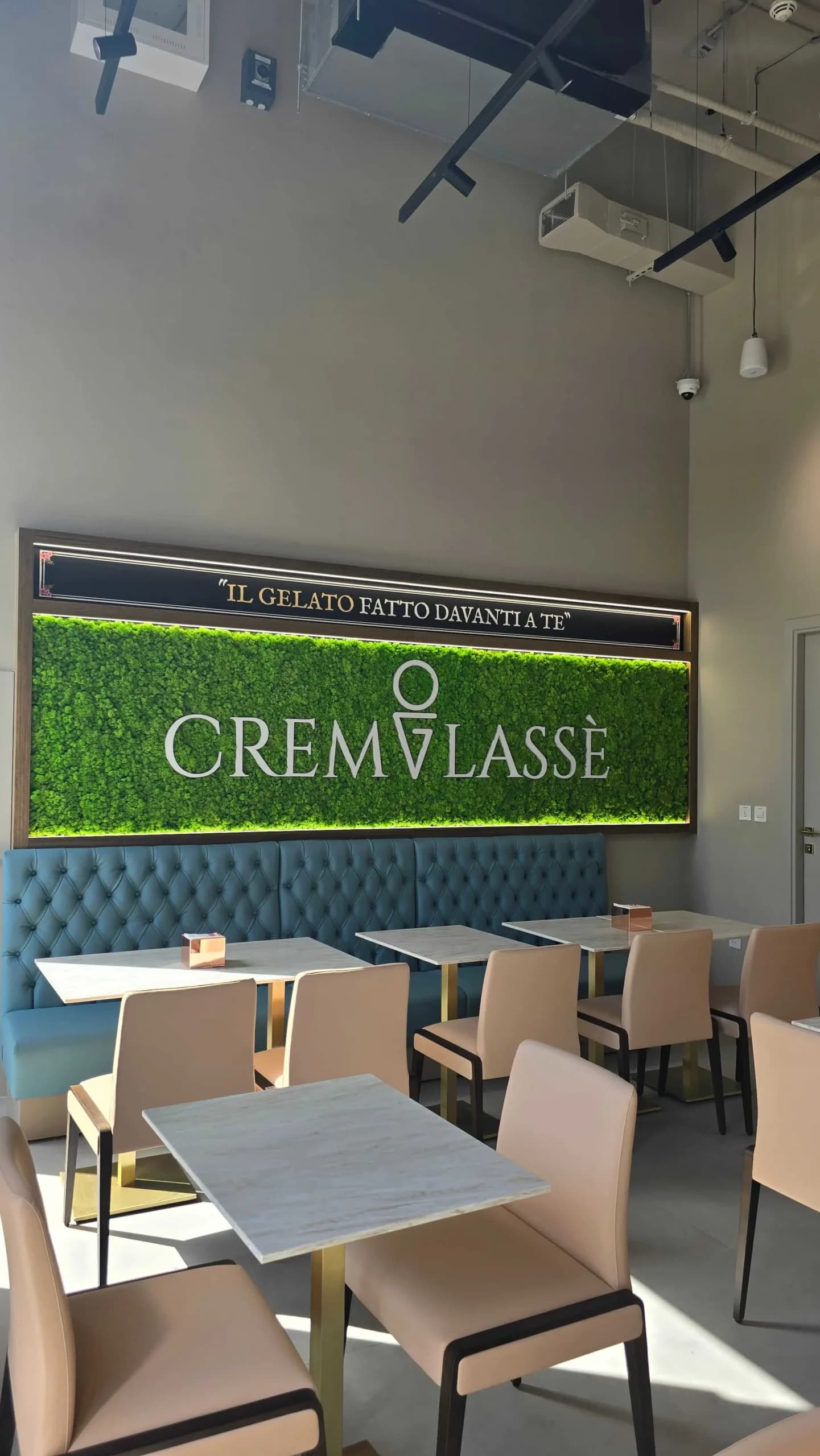 CremGlasse — Downtown Sharjah — image 3